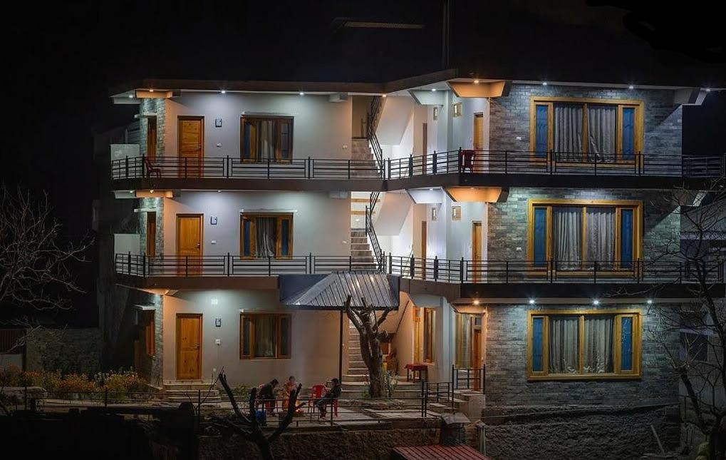 Tirthan Grand Riverside Banjār Extérieur photo